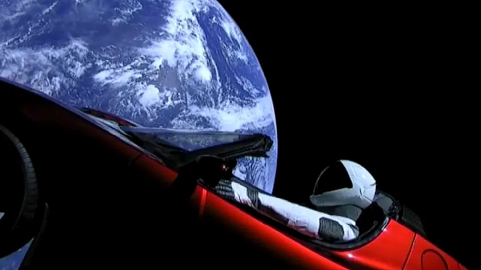 Elon Musk, Tesla: „Dacă putem trimite un Roadster în centura de asteroizi, probabil că putem rezolva şi problemele de producţie pentru Model 3”