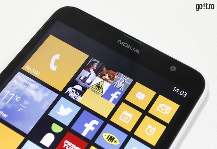 Nokia Lumia 1320: ecran IPS de bună calitate