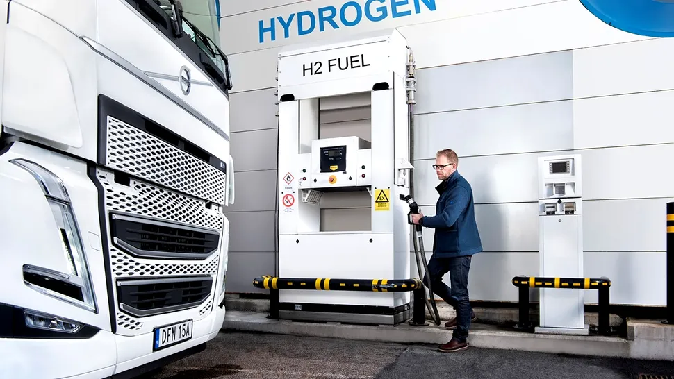 Chiar dacă mulți se dedică motoarelor electrice, Volvo începe testele motoarelor cu hidrogen pentru camioane