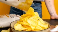 Care sunt cele mai nesănătoase chips-uri din supermarket, de fapt. Nici măcar nu sunt cartofi!