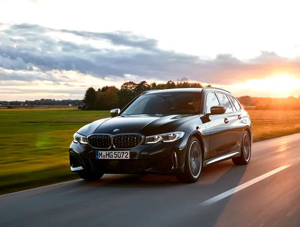 Utilizatorii ChatGPT își pot configura propriul model BMW direct din chatbot