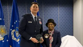 Gladys West, matematicianul ale cărui lucrări au făcut posibilă apariția GPS-ului, a decedat la vârsta de 95 de ani