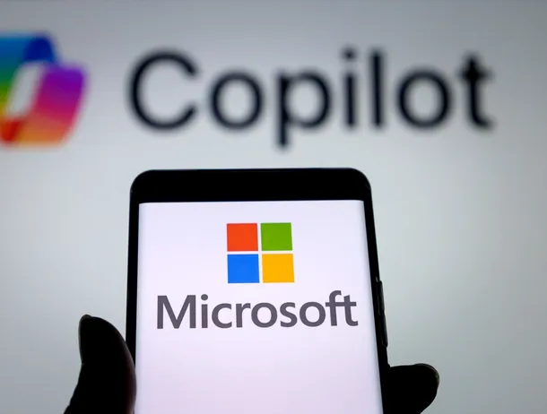 O vulnerabilitate Microsoft Copilot le-a permis atacatorilor să fure pe ascuns date personale cu un singur clic
