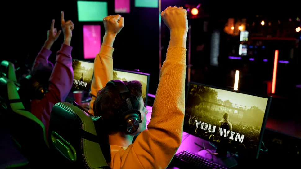 Jocuri competitive, de la LAN party la campionate internaționale (P)