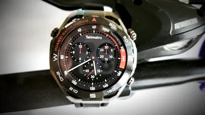 Review HUAWEI WATCH Ultimate 2: ceasul de lux care nu se „sperie” de aventuri, fie pe munte, fie sub apă