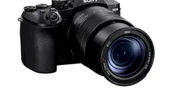 Cameră foto cu superzoom: Sony lansează modelul RX10, generația a V-a
