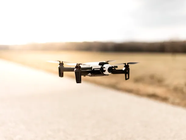 O dronă rusă complet autonomă a ucis trei ucraineni