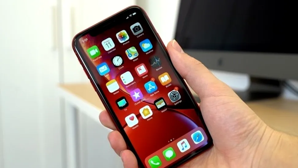 Cum va arăta gama iPhone 2020: ecran cu „breton” mai mic şi Touch ID integrat, camere foto mai performante