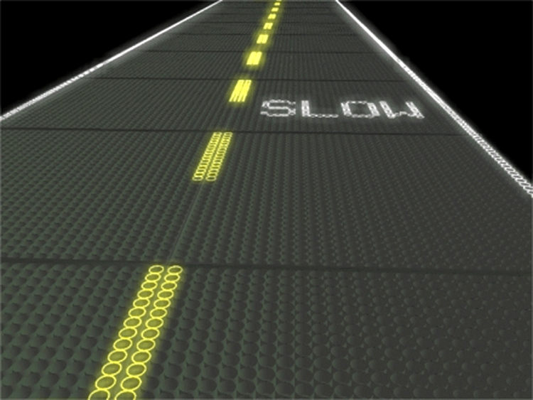 Autostrada solară, formată din panouri de 3,6 x 3,6 m