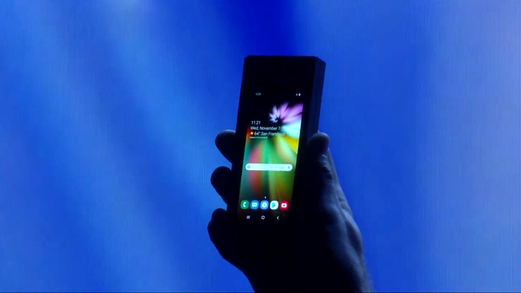 Telefonul Samsung cu ecran pliabil