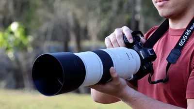 Canon lansează obiectivul RF 200-800mm și stabilește un nou record pentru puterea zoom-ului