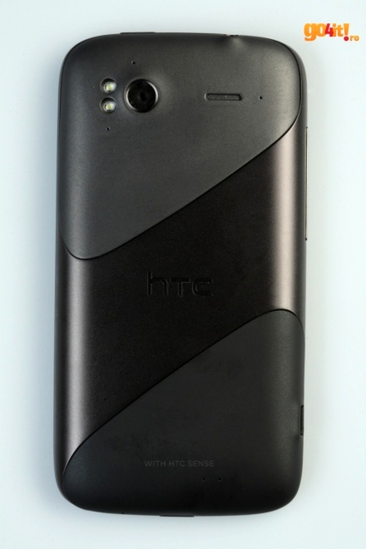 HTC Sensation - un telefon impunător