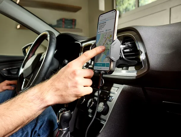 Ofertă Lidl: Kit auto Tronic pentru smartphone din trei piese, la 30 de lei