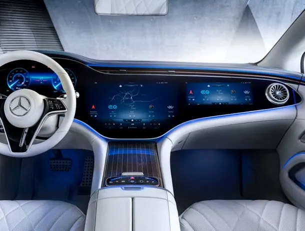 Mercedes-Benz aduce înapoi butoanele fizice după valul de critici privind ecranele tactile