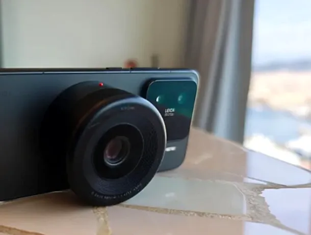 Xiaomi 16 Ultra va avea un obiectiv extern – zvon