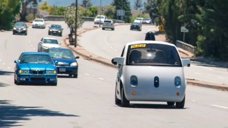 Maşina fără şofer proiectată de Google, în teste pe drumurile publice din Statele Unite