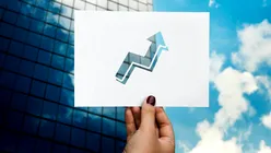 Clasament: Cele mai valoroase 50 de companii din lume în 2026. Companiile din sectoarele AI și semiconductori sunt pe val