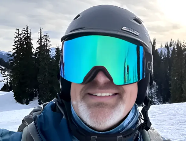 O femeie a folosit aplicația „Find My iPhone” pentru a-și localiza soțul, îngropat timp de 4 ore după o avalanșă