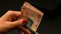 Se taie din banii de pensie. Pensionarii achită până la 400 de lei către stat. Anunț de la Casa Națională de Pensii