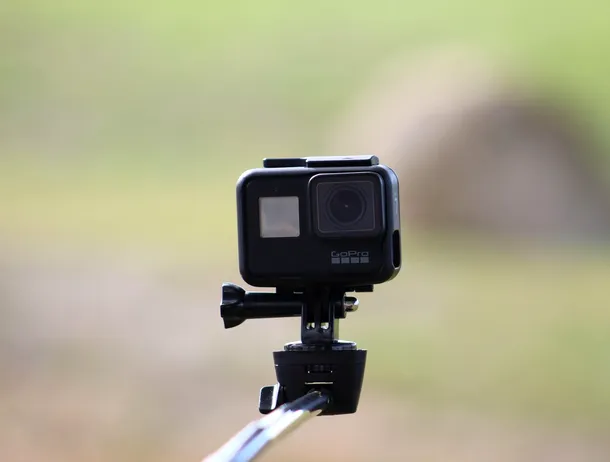 GoPro concediază masiv și luptă pentru supraviețuire. Compania riscă delistarea de pe bursă