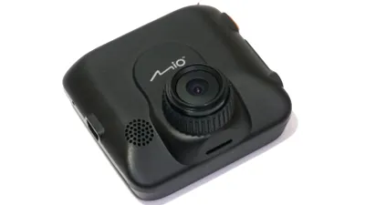Mio MiVue 338 - cameră video accesibilă pentru maşină