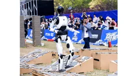 Roboții umanoizi depășesc recordul lui Usain Bolt la 100 de metri, dar pierd controlul la sosire – VIDEO