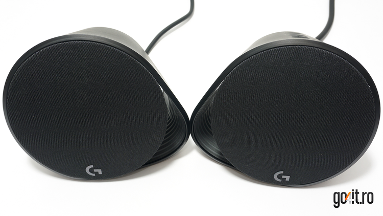 Logitech G560