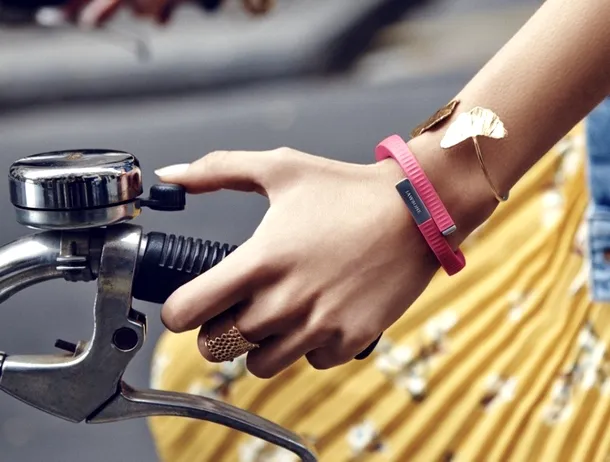 OPINIE | „Ce a fost va mai fi și ce s-a făcut se va mai face; nu este nimic nou sub soare”, zice Ecleziastul: De la Jawbone UP la Whoop, Fitbit Air și Luffu Link