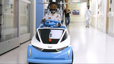 Honda a lansat o mini mașină electrică pentru copiii bolnavi din spitale (VIDEO)
