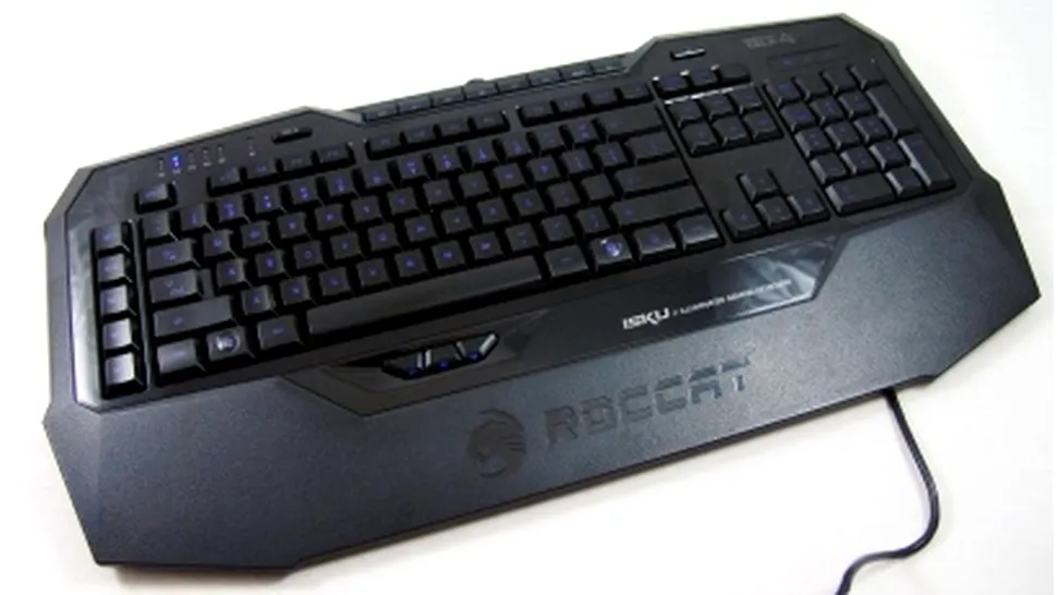 Roccat Isku FX, tastatura de gaming multicoloră