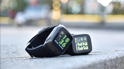 Mumkair S300 este o combinație de smartwatch și căști true wireless