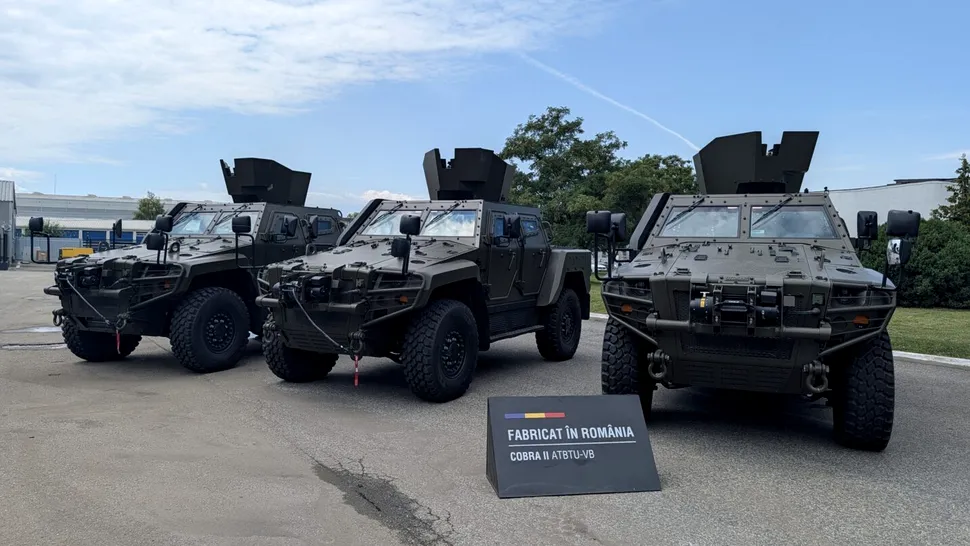 FOTO | Primele 12 vehicule blindate Cobra II fabricate în România, livrate Armatei: 10 variante, producție de la zero, nu doar asamblare
