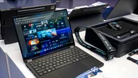 Asus a prezentat noua iterație a laptopului 2in1 ProArt PX13, cu design inspirat din cel al camerelor GoPro / Greutate de sub 1,4 kilograme și grosime de 15,8 mm