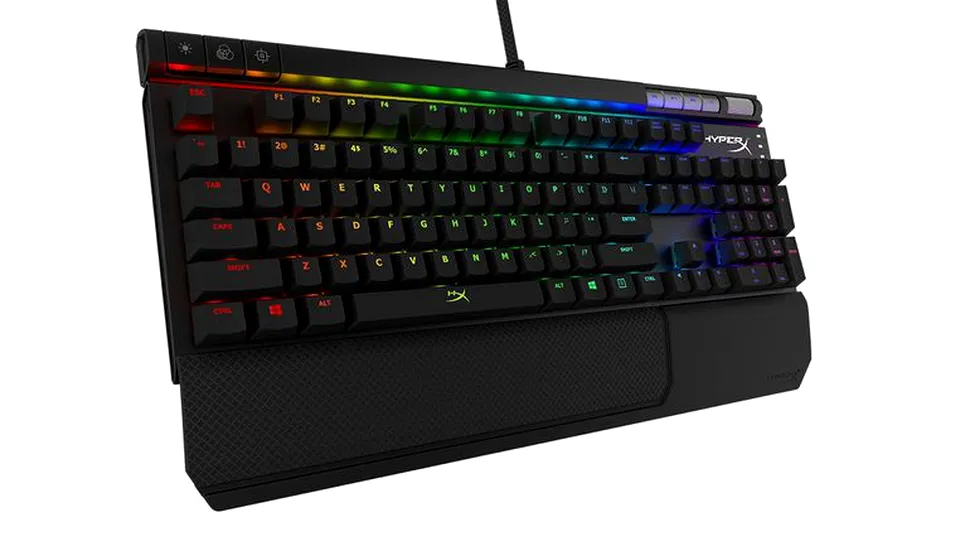 HyperX lansează tastatura de gaming RGB şi mouse-ul Pulsefire, alături de căştile Cloud Revolver S