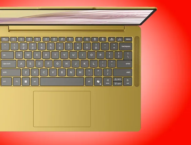 Lenovo a lansat un nou laptop accesibil, cu până la 32 GB RAM și o autonomie a bateriei de peste 17 ore