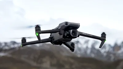 Drona de 2.000 de dolari care poartă războiul tehnologic dintre Rusia și Ucraina