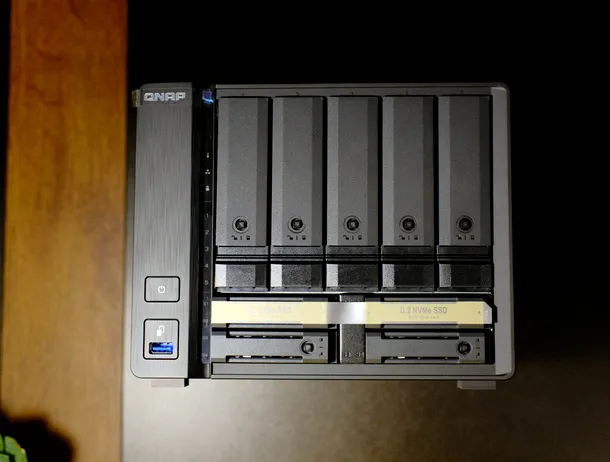Review QNAP TS-h973AX – NAS-ul, centrul de comandă pentru jocuri și divertisment