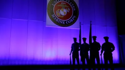 Facebook a şters un grup secret creat de militari din US Marines pentru a partaja imagini indecente cu colege şi alte femei