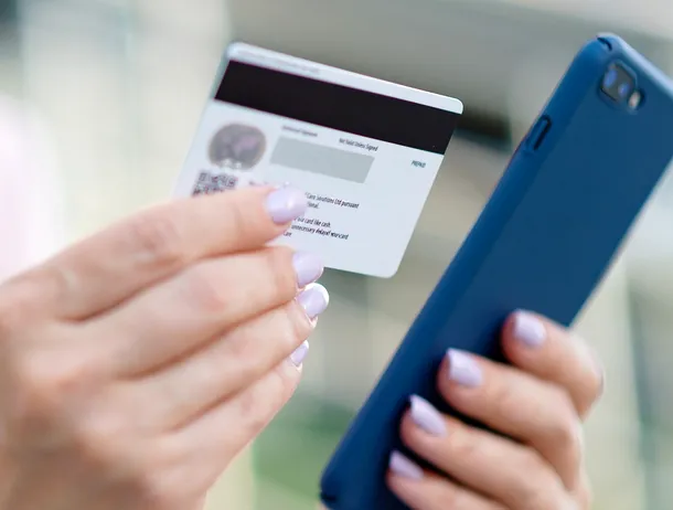 Cerere mare pentru Cartea Electronică de Identitate. Cât costă Buletinul Electronic în București?