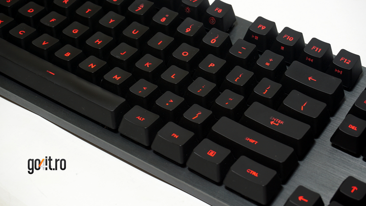 Logitech G413