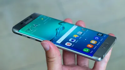 Gartner: Samsung şi-a menţinut poziţia de lider pe piaţa de smartphone-uri în 2015