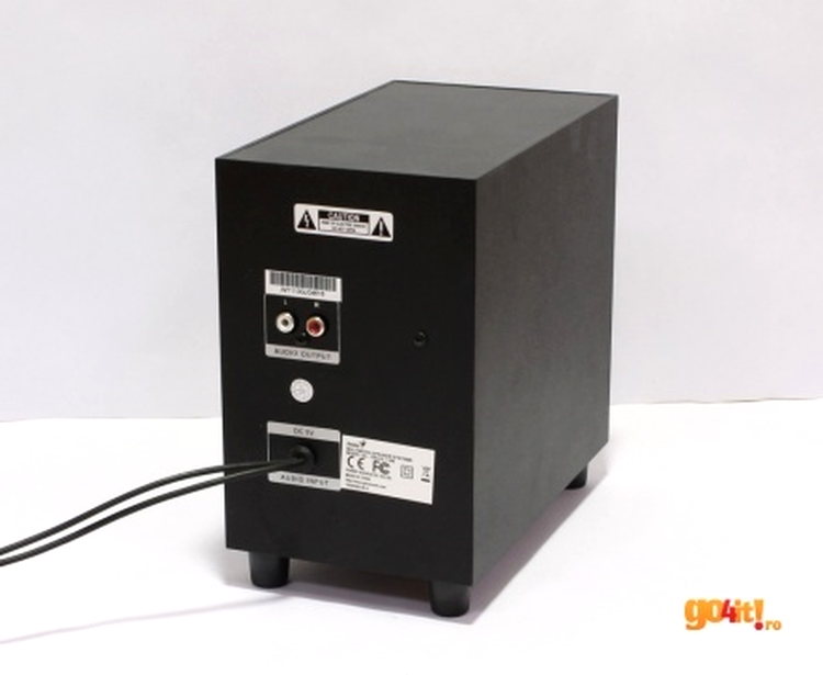 Genius SW-U2.1 200 - spatele subwoofer-ului