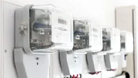 Data la care vor primi românii voucherele de 50 de lei pentru plata facturilor la energie