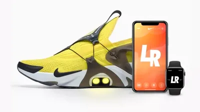 Nike anunţă Adapt Huaraches, primii pantofi sport pe care îi poţi ruga verbal să se lege singuri