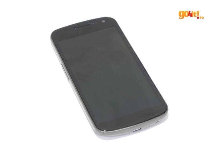 Samsung Galaxy Nexus - Androi 4.0 pe un ecran mare