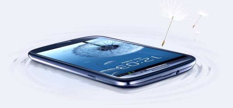 Samsung Galaxy S III „Pebble Blue”