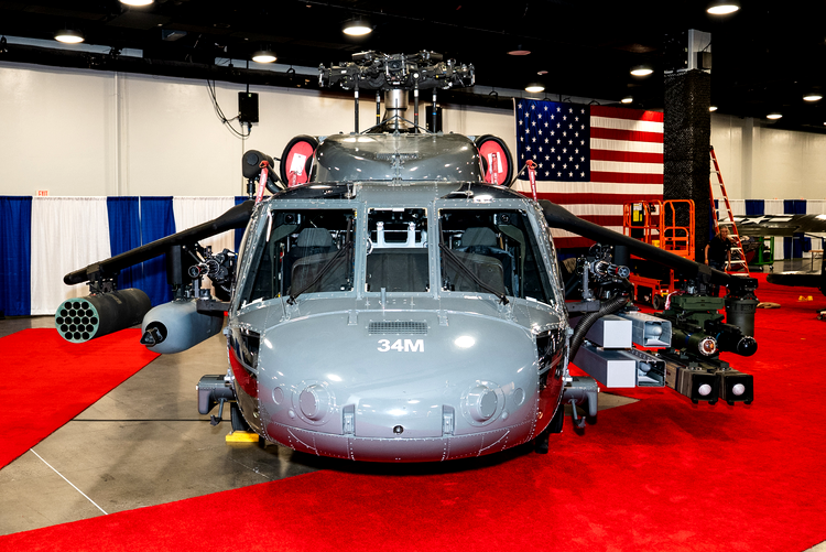 sikorsky, o companie lockheed martin, a anuntat noile kituri pentru elicopterul armed black hawk (versiunea inarmata a black hawk)
