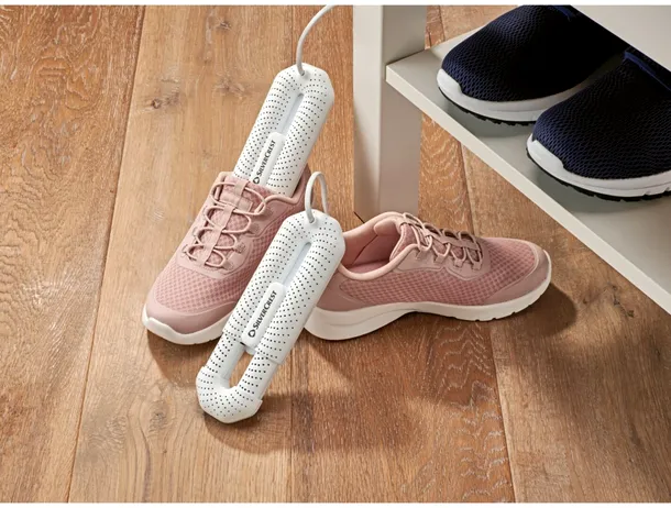 Gadget util în sezonul ploios, disponibil acum la Lidl: Uscător electric pentru încălțăminte