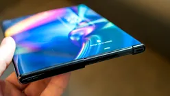 Livrările de ecrane AMOLED pentru smartphone-uri scad în 2026, pentru prima dată în trei ani