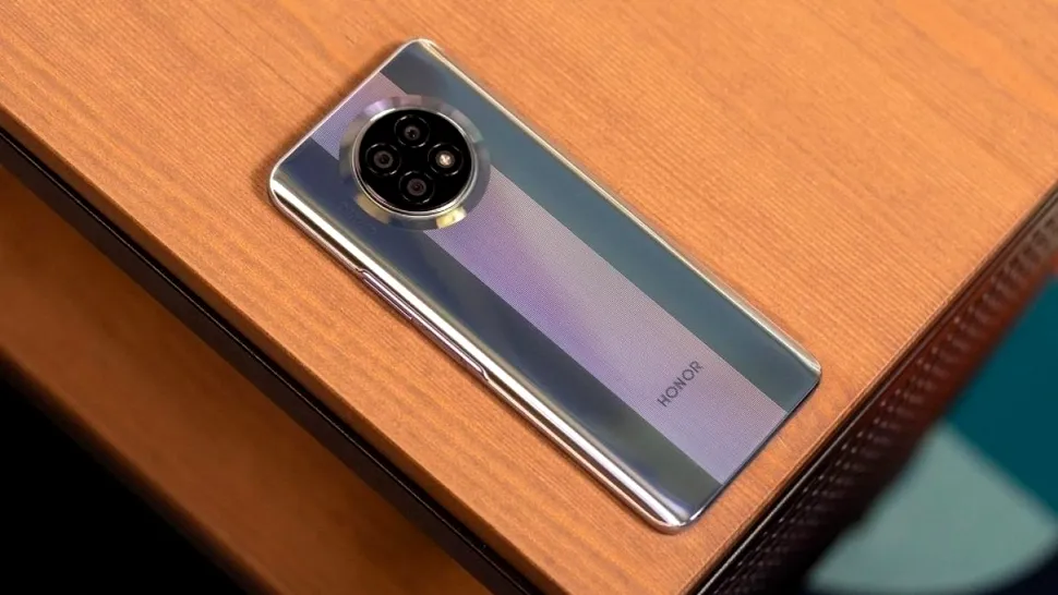 Honor pregătește X20 Max, un smartphone cu ecran de 7,2